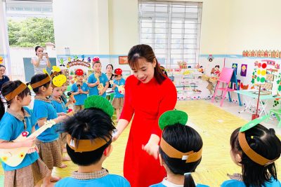 Hoạt động GDÂN: Em đi qua ngã tư đường phố- 5-6 tuổi